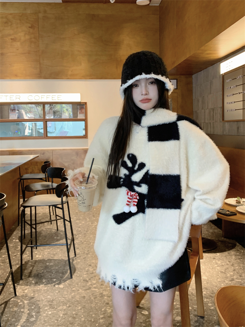 Real shot American retro elk Christmas atmosphere pullover round neck loose and slim mohair long-sleeved sweater