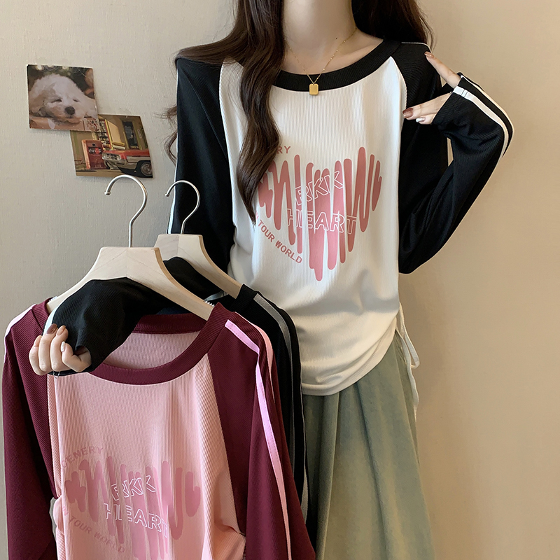 Actual shot of plus size women's clothing 2024 spring new style contrasting color stitching round neck design versatile niche long-sleeved tops