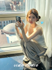 Zhao Lusi's same style white fungus-trimmed slim fit inner with gentle and pure lust design knitted camisole bottoming shirt