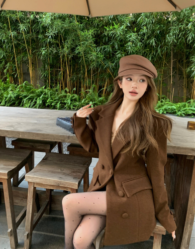 Real shot of autumn and winter new French retro waist slimming woolen suit skirt jacket plus cotton for women