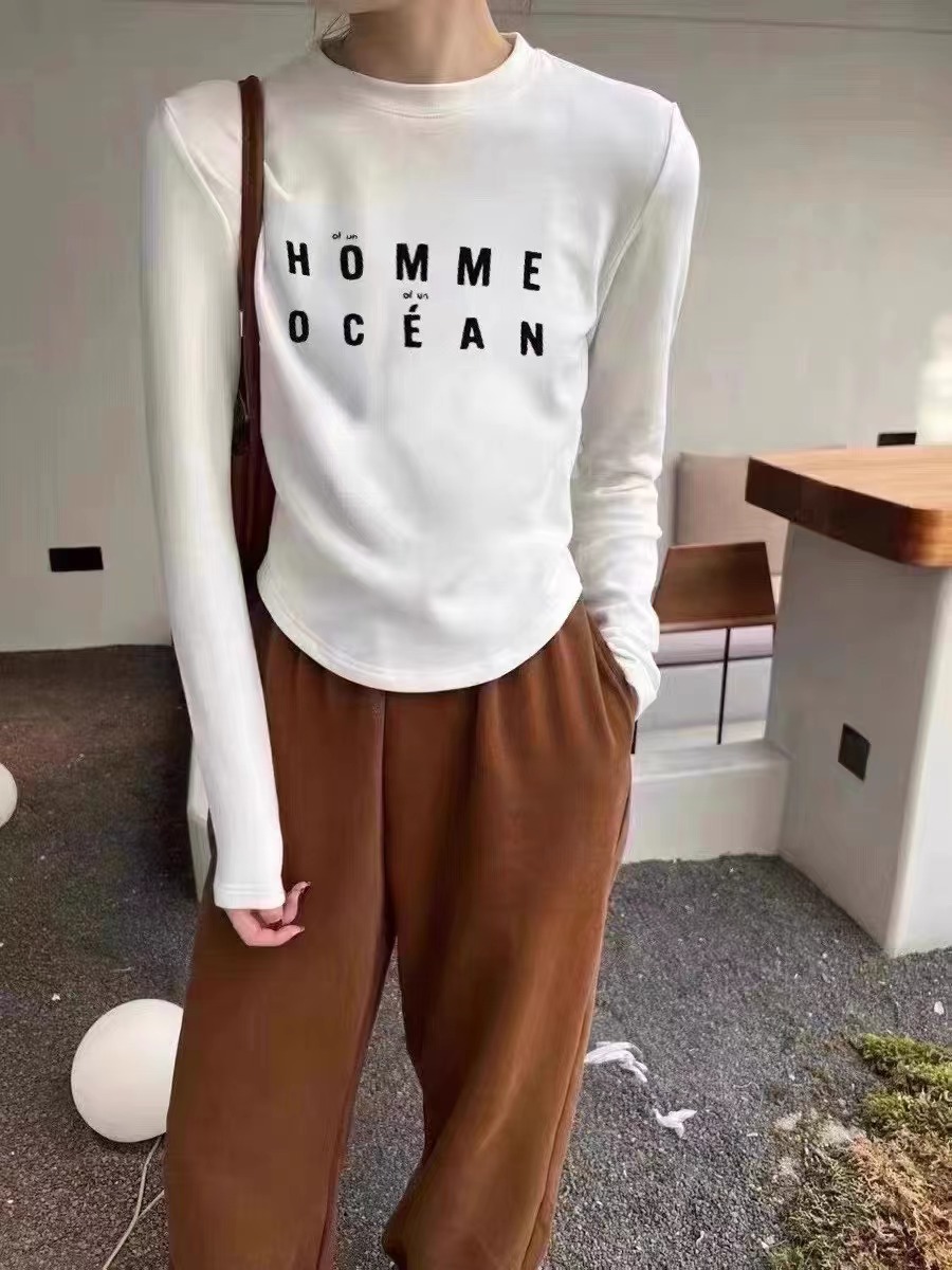 2024 Spring Bottoming Women's Korean Letter Printed Fashion Slim Fit Versatile Temperament Round Neck Pure Cotton Top