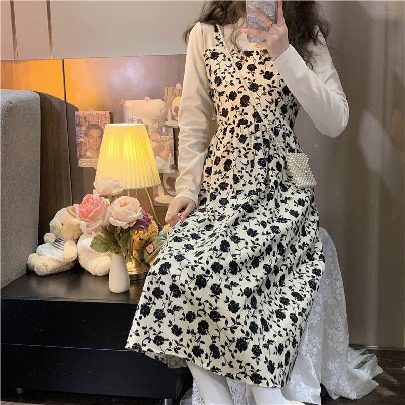 德絨拼接四面彈假兩件碎花連衣裙女春秋新款小眾顯瘦中長款裙子