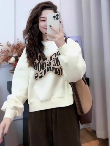 Letter printed short milky apricot round neck sweatshirt for women autumn new Korean style gentle style loose top