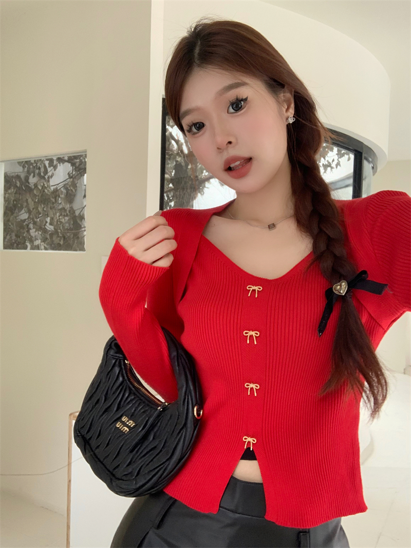 實拍 秋冬新款設計感拼接假兩件短款內搭毛衣女小眾別致上衣