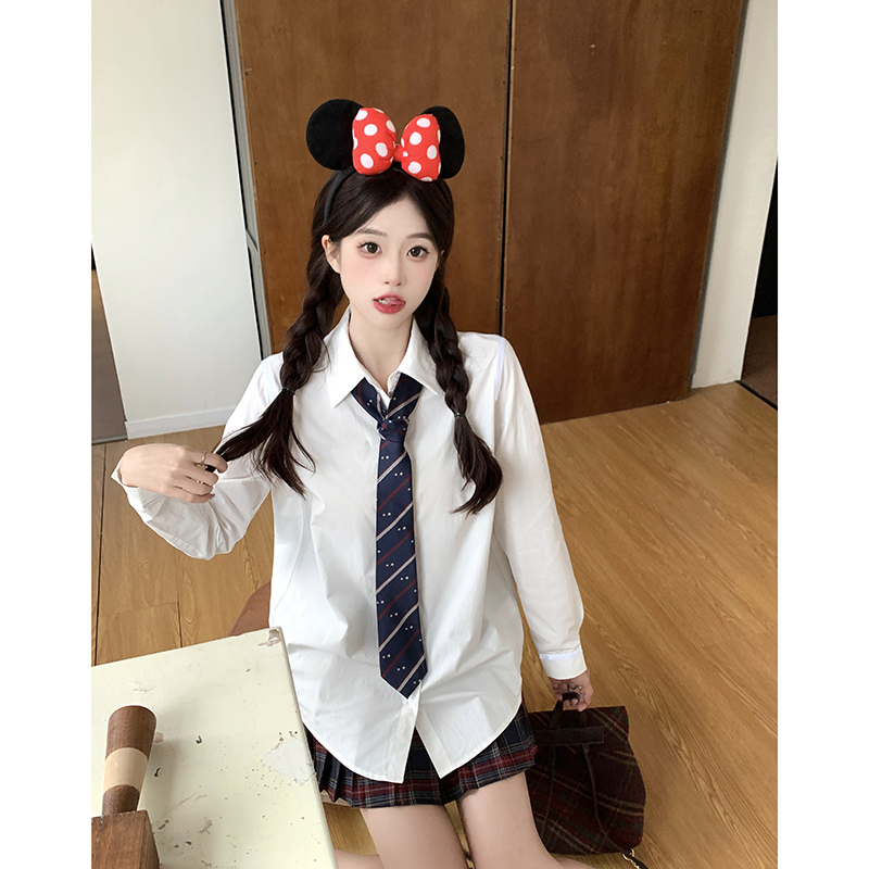實拍  白襯衫女長袖學院風基礎款jk白色打底內搭襯衣