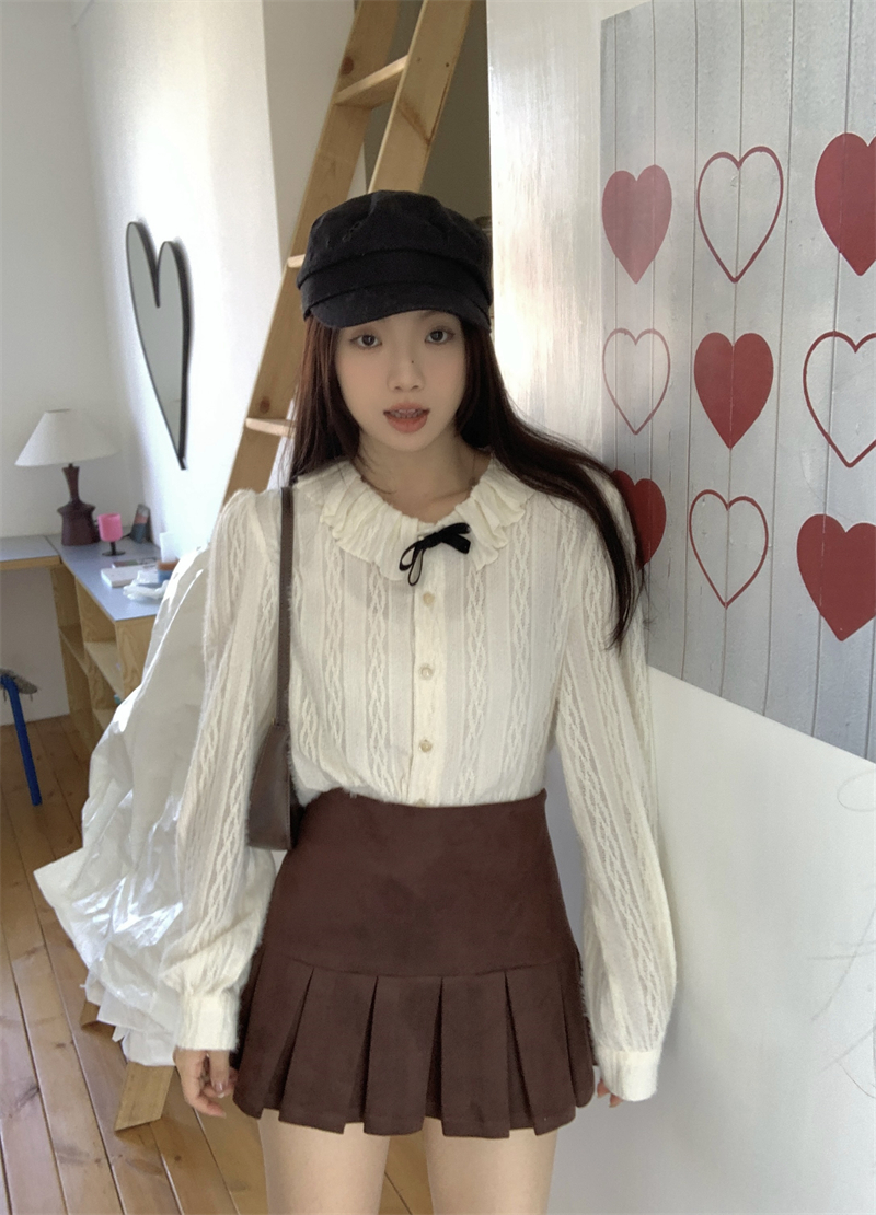 Actual shot of early spring resurrection style full-circle lace collar universal bottoming brushed lace shirt top