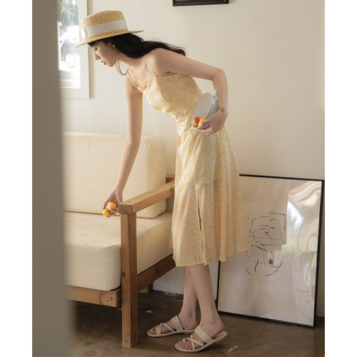 Real shot of suspender dress for women spring 2024 new style gentle style waist slit mid-length floral skirt