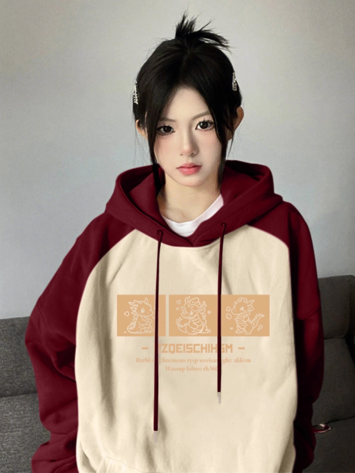 2024龍年新年酒紅色加絨連帽衛衣女秋冬季新款插肩拼色上衣服外套