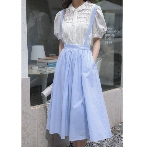 Real shot of spring fresh new French girl baby blue cotton elastic waist adjustable suspender dress