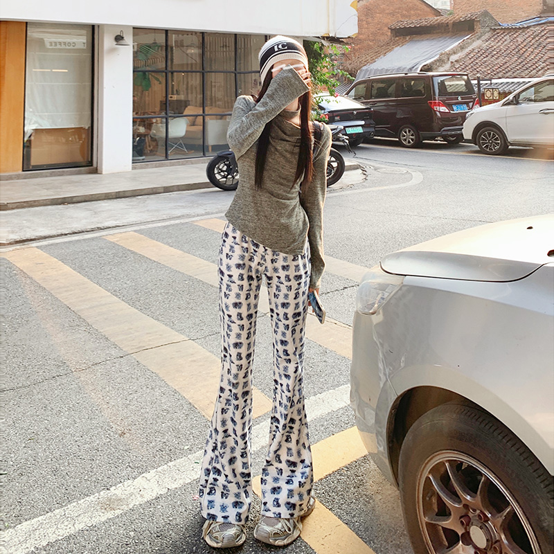 Actual shot of 2024 spring new high-waisted gray puppy print drapey casual pants 03