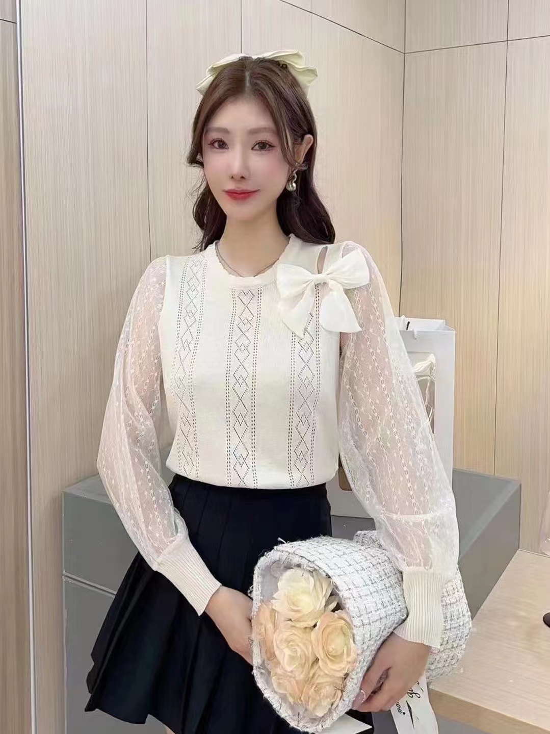 New autumn and winter Korean style elegant and refined off-shoulder bow lace stitching long-sleeved top for women