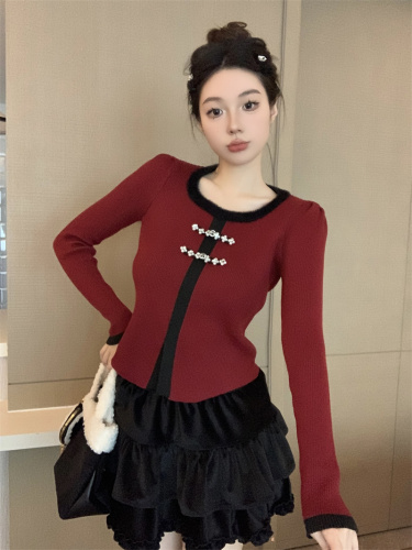 Actual shot of contrasting color square neck long-sleeved sweater, new style French fashion temperament, age-reducing and versatile slim-fitting top