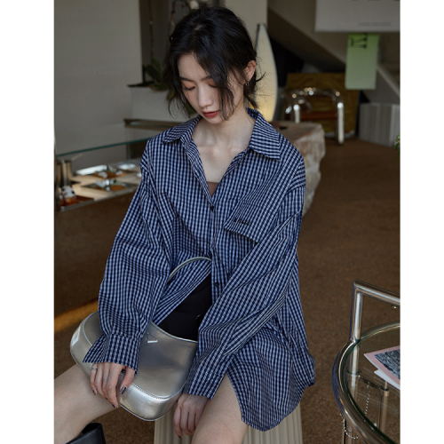 Actual shot of 2024 spring new shirt women's loose oversize plaid shirt jacket women's long-sleeved mid-length shirt