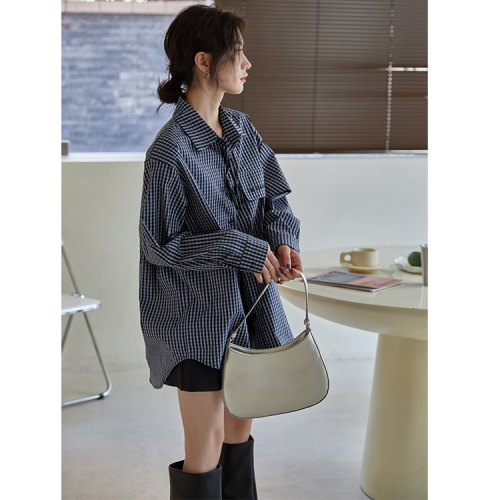 Actual shot of 2024 spring new shirt women's loose oversize plaid shirt jacket women's long-sleeved mid-length shirt