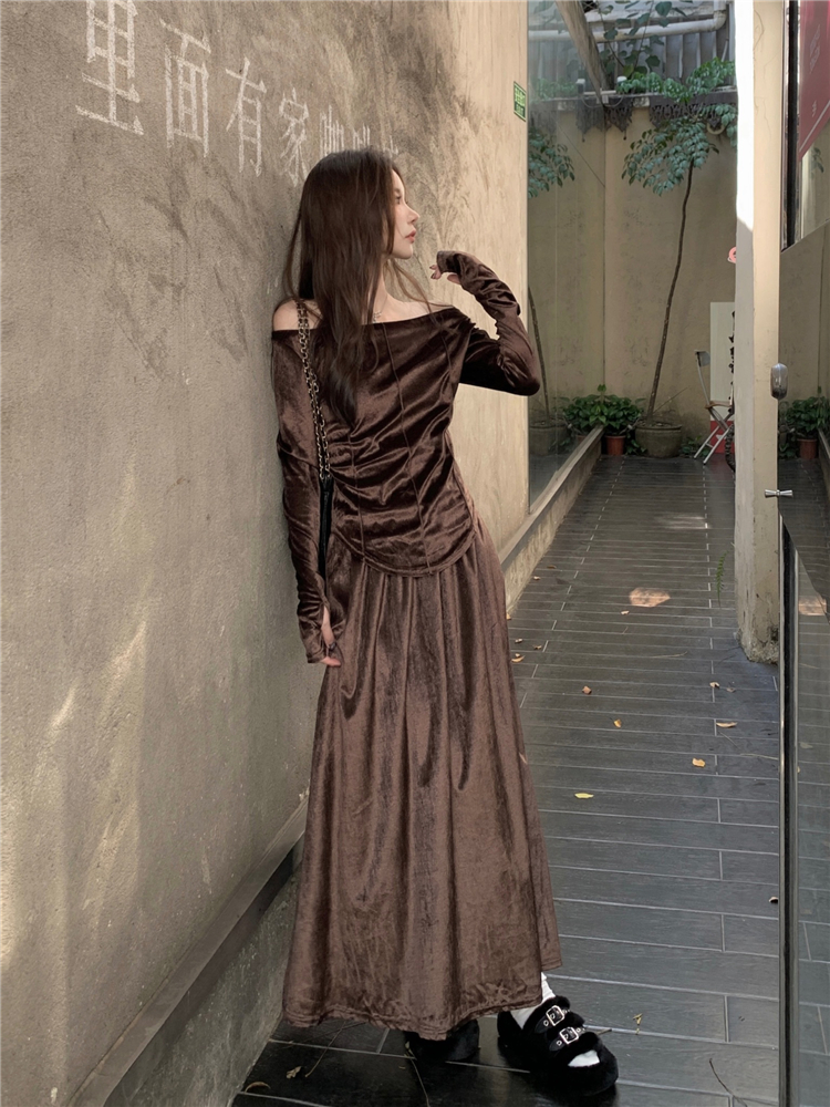 Real shot!  Must-have high-end velvet suit skirt for the annual meeting, one-piece collar slimming top and skirt two-piece set