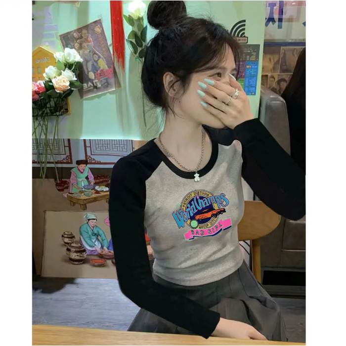 American retro bottoming shirt for women, spring and autumn, slim fit, unique top, long-sleeved T-shirt