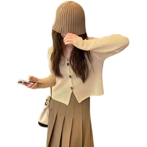 Halonini sweater women's 2024 new spring and autumn versatile hollow milk tea color small lapel cardigan jacket short style