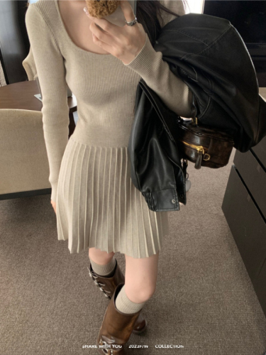 French style long-sleeved gray knitted dress for women autumn slim pleated skirt with short skirt and bottoming skirt