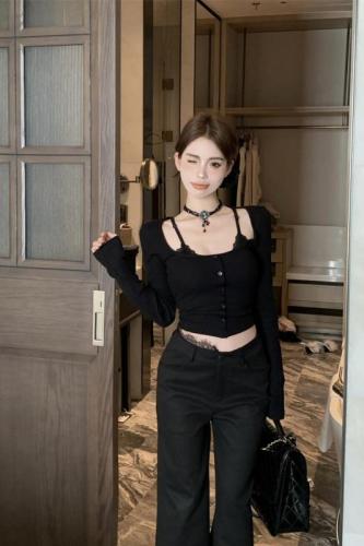 Real shot Korean style lace splicing bottoming shirt + lace waist slimming trousers