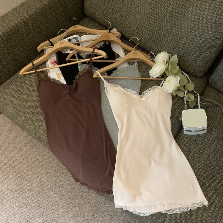 Real shot of autumn and winter sexy suspender strap breast pad dress