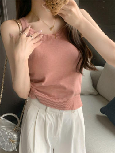 Actual shot ~ Spring Korean style round neck knitted camisole, versatile sleeveless base layer for outer wear