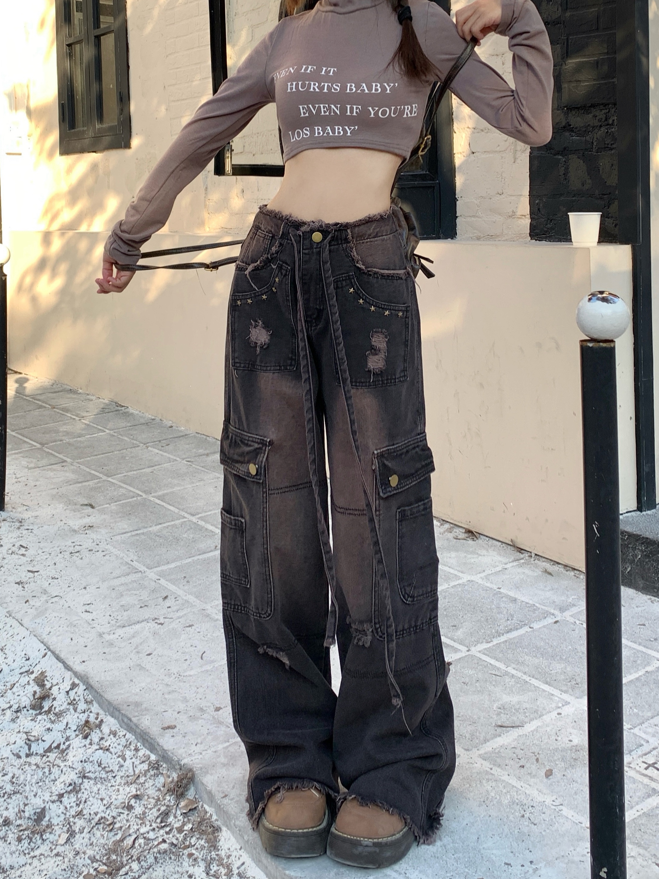 Real shot!  Distressed ripped niche design workwear straight jeans for women to cover the flesh and look slim Harajuku