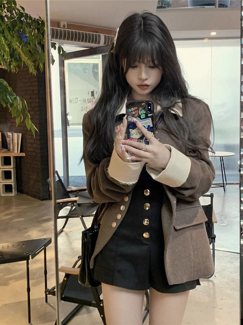French retro lapel short coat for women winter new high-end single-breasted temperament long-sleeved small suit