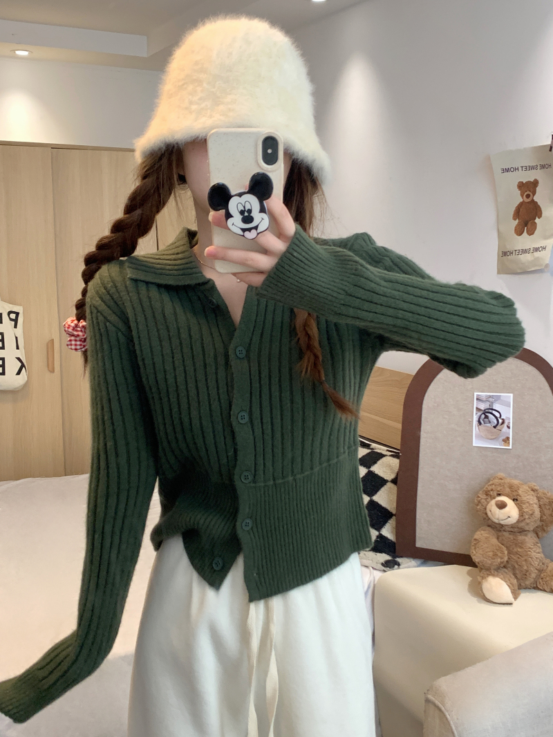 Real shot of the new Korean style temperament lapel pit strips slimming knitted long-sleeved cardigan top for women