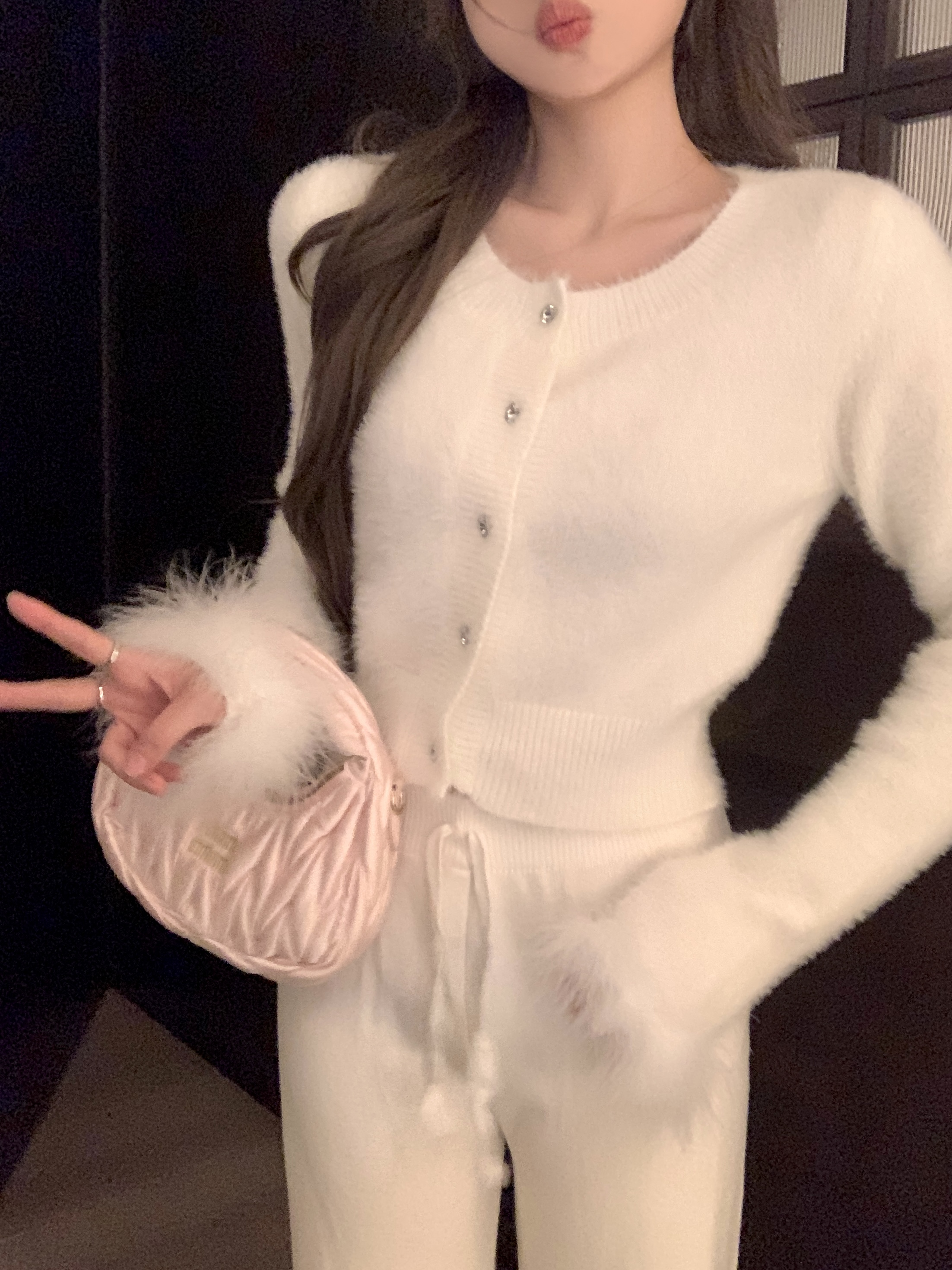 Real shot of pink ostrich feather sleeve imitation mink sweater cardigan for women