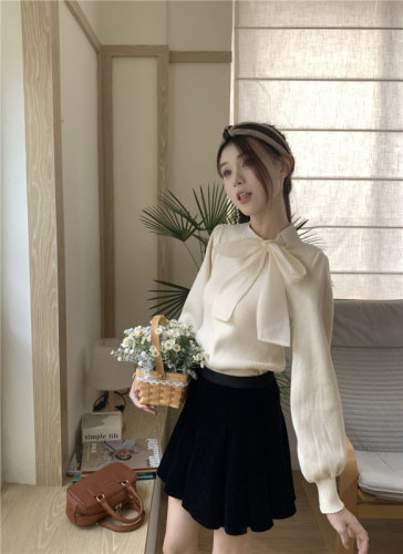 Actual shot of new retro high-end temperament bow ribbon puff sleeves thickened sweater