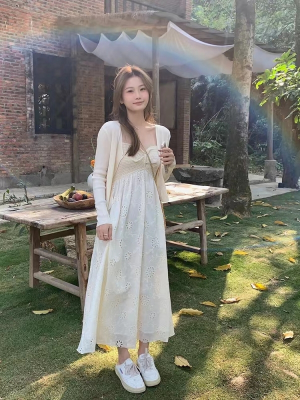 Wu 77 embroidered hollow patchwork knitted tube top suspender long skirt for women slimming heavy industry large skirt seaside vacation dress