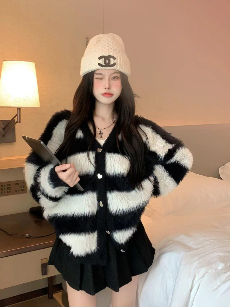 Real shot~Lazy, soft and waxy faux mink black and white thick sweater cardigan jacket