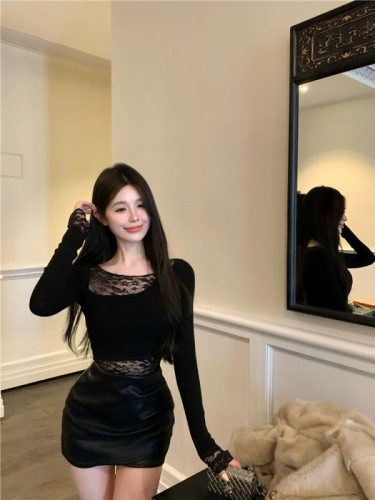 260g rayon lace splicing slanted shoulder bottoming shirt trumpet long-sleeved T-shirt women's winter black sexy top