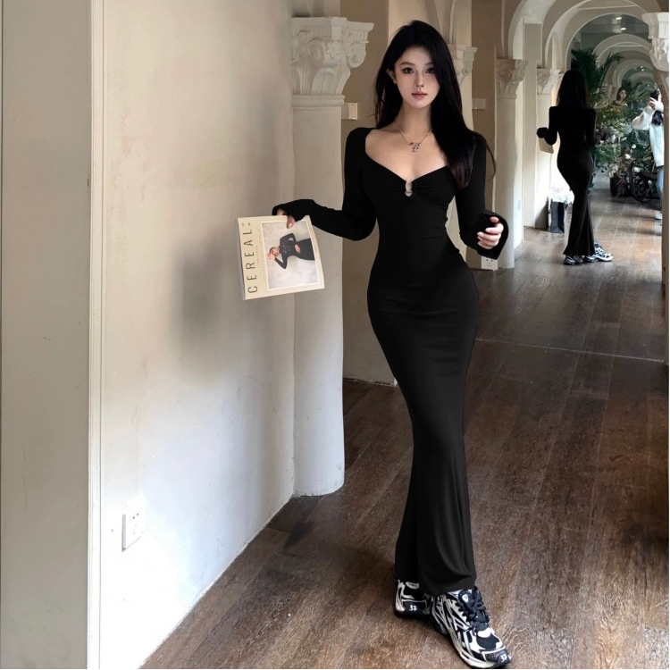 Pure lust style new long-sleeved hot girl dress bottoming autumn and winter slimming tight waist long slim fishtail skirt