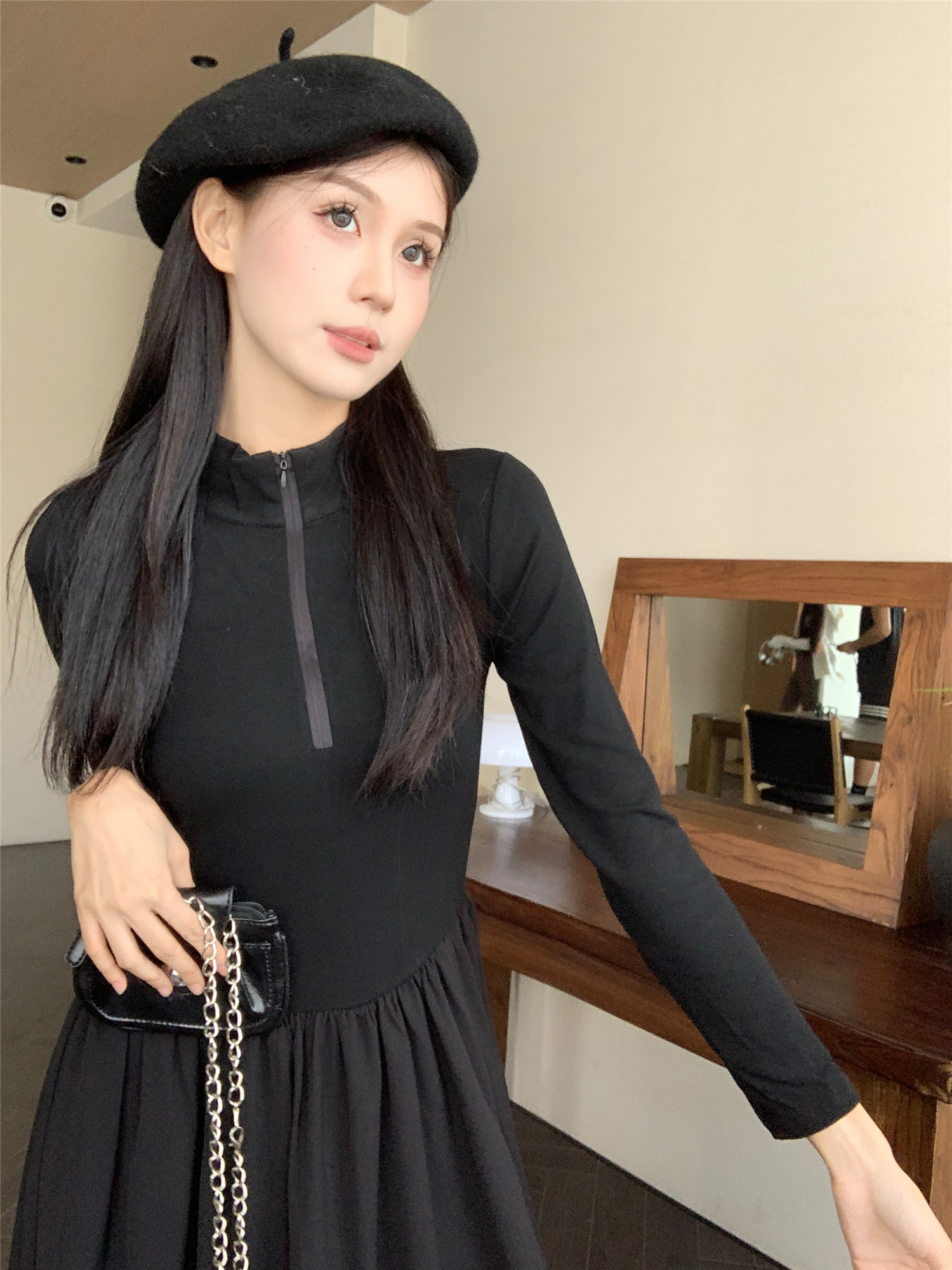 Actual shot~Black slim-fitting zipper dress, mid-length Hepburn style half-high collar, long-sleeved knitted skirt with large hem