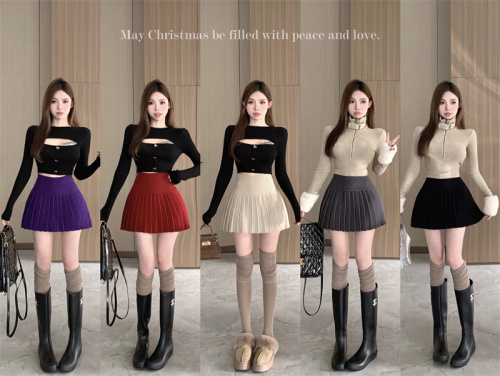 Real shot of high-waisted pleated skirt for hot girls to look slim and small, versatile solid color A-line skirt for women