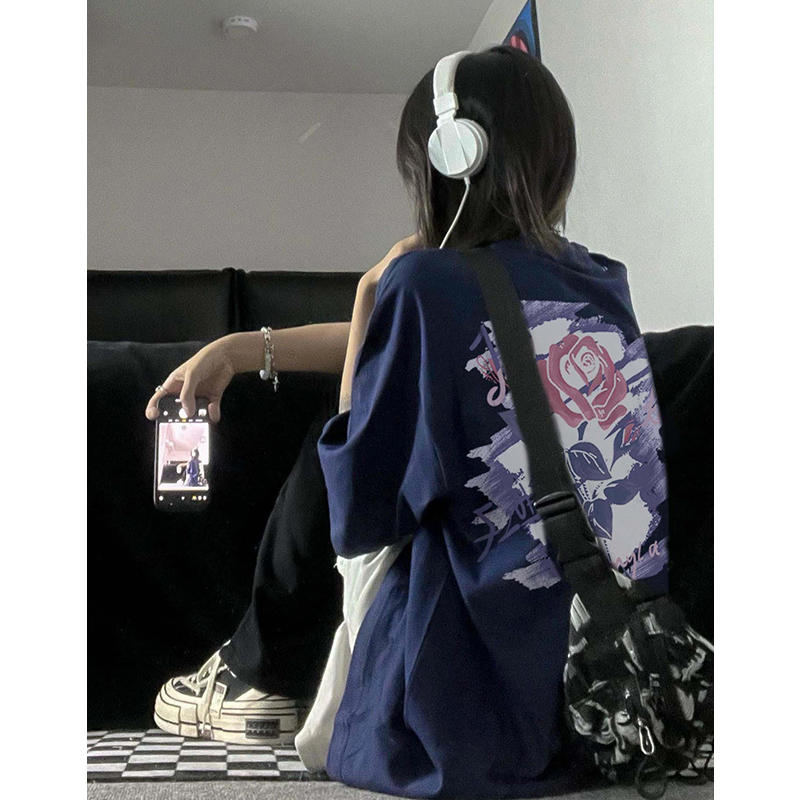 220克精梳緊密賽洛夏季玫瑰花塗鴉印花圖案短袖T恤
