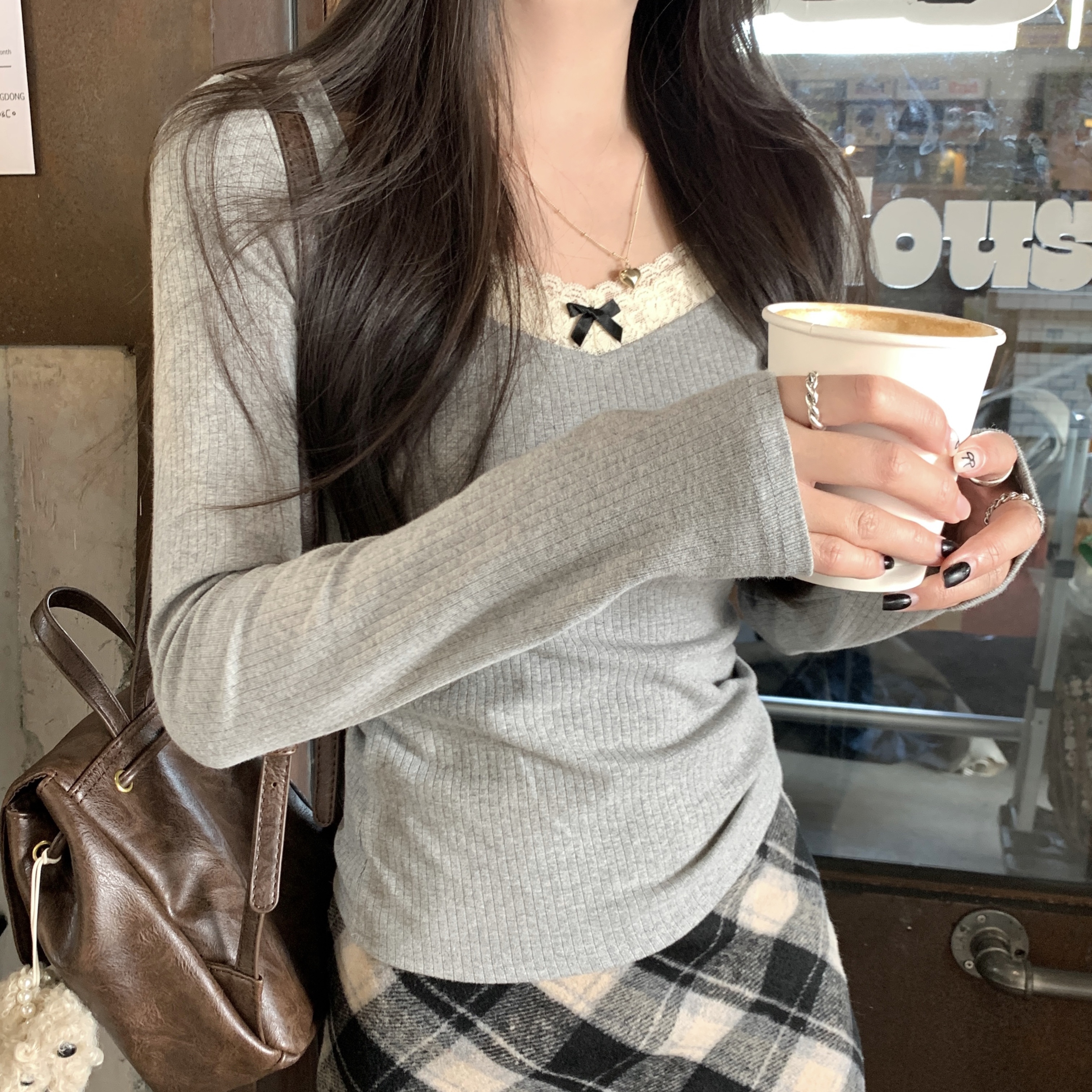 Real shot of lace splicing T-shirt for women 2024 spring new style, be careful with long-sleeved bottoming shirt top ins