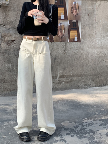 Actual shot of early spring new high-waisted off-white loose, slim and versatile casual long jeans for women