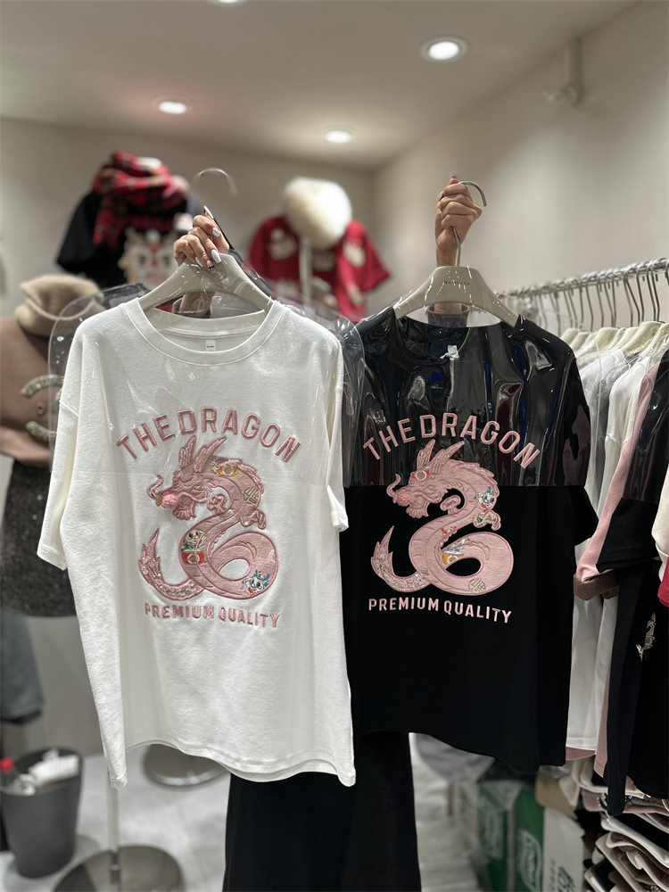 牛奶絲印花大版短袖T恤女2024初春新款本命龍年半袖上衣潮