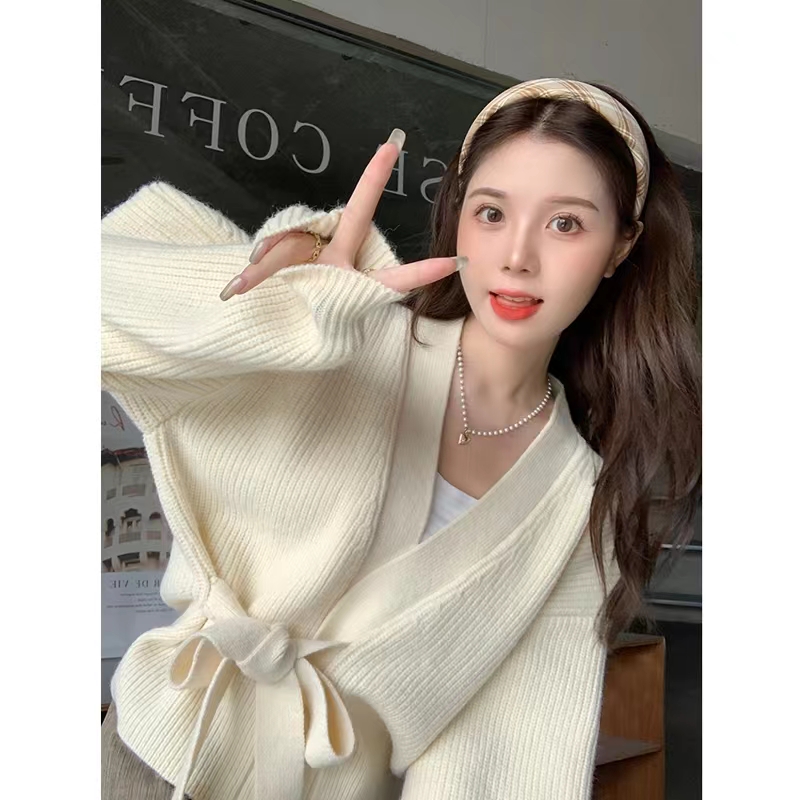 Retro design niche tops for women in autumn and winter new Japanese style lazy style versatile slim cardigan sweater jacket