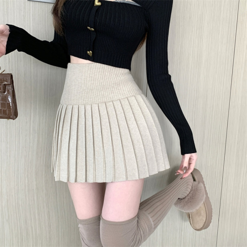 Real shot of high-waisted pleated skirt for hot girls to look slim and small, versatile solid color A-line skirt for women