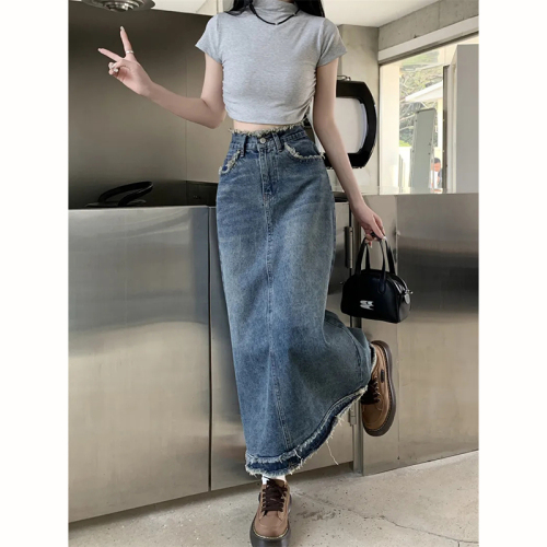 High-waisted A-line raw edge half-length denim skirt for women, spring and autumn mid-length slim and versatile hip-hugging denim skirt