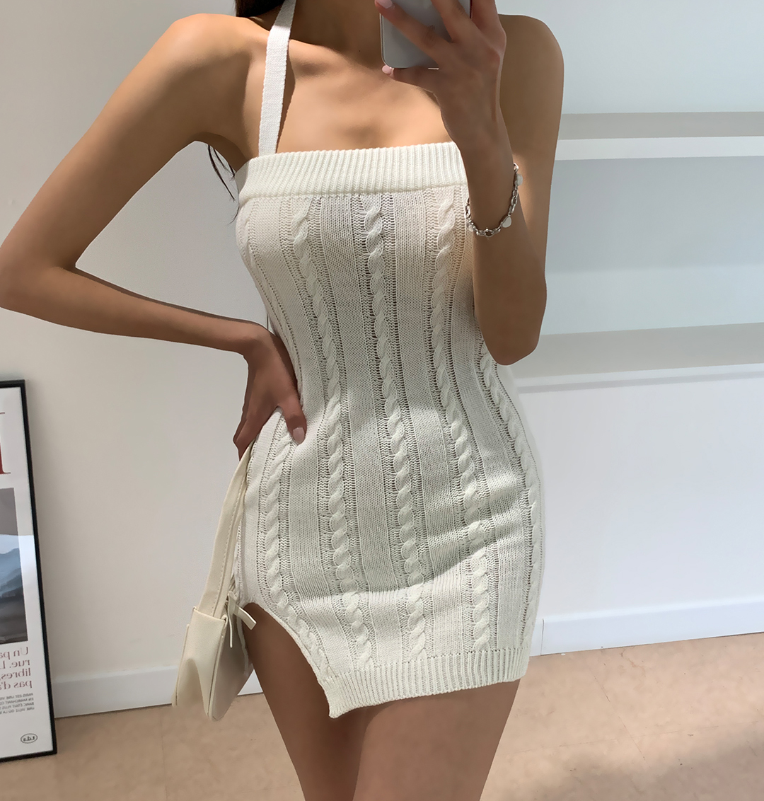 Real shot of twist suspender dress, party neckline, off-shoulder halter neck, sexy slim fit knitted mid-length sweater dress