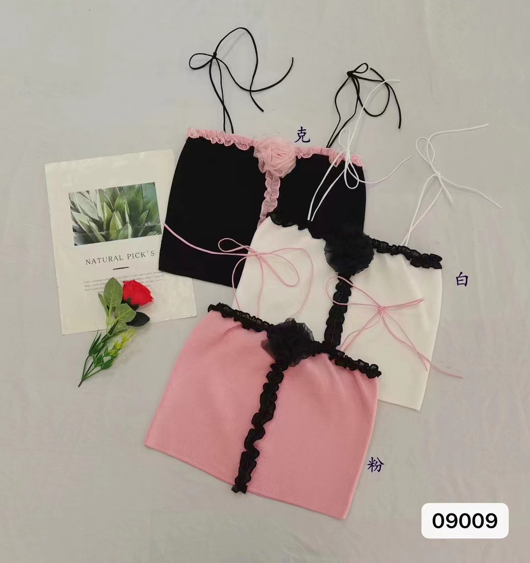 Sexy fungus rose lace contrasting color strap bottoming tube top with small suspenders and beautiful back top