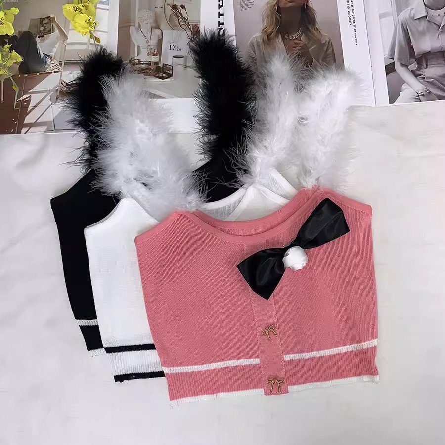2024 sweet bow little suspender design with a niche pure lust style and a western style inner wear new summer slim vest