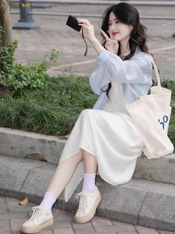 早春女裝2024茶系穿搭一整套法式氣質凡爾賽夏裝吊帶連衣裙子套裝