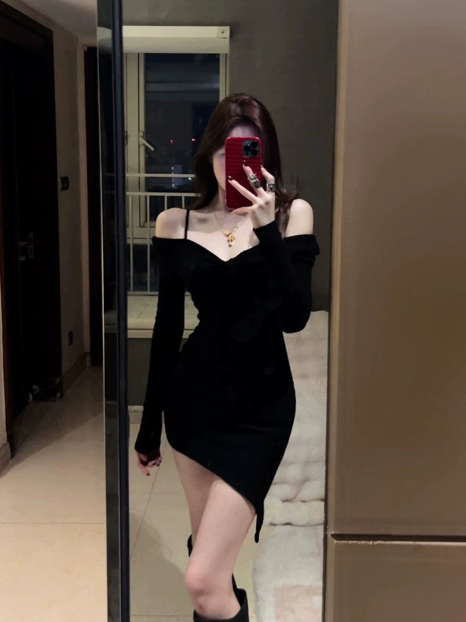 Hot girl irregular long-sleeved new pure lust style autumn and winter short skirt dress waist slimming short skirt