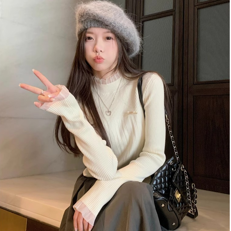 設計感蕾絲花邊拼接坑條針織衫女冬季修身別致打底衫套頭灰色上衣