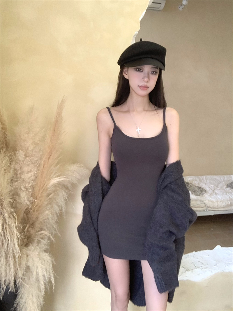 Real shot of sexy slim fit hip-hugging dress + sweater jacket two-piece suit